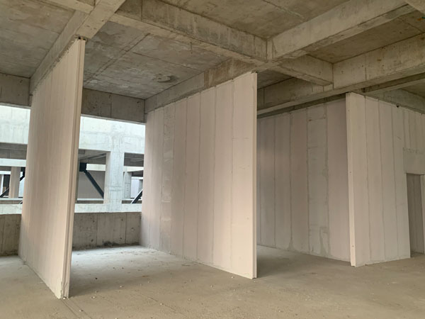 ALC板內墻施工現(xiàn)場 5.jpg