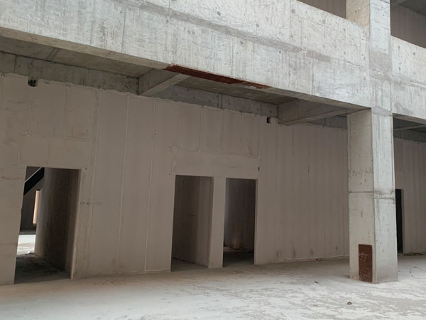 ALC板內墻施工現(xiàn)場 6.jpg